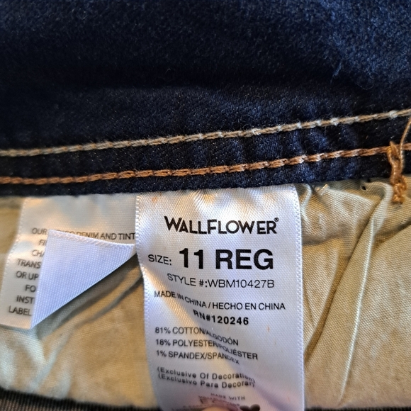 Wallflower women's size 11 The Luscious Curvy Fit, Bootcut, NWT - Picture 6 of 6